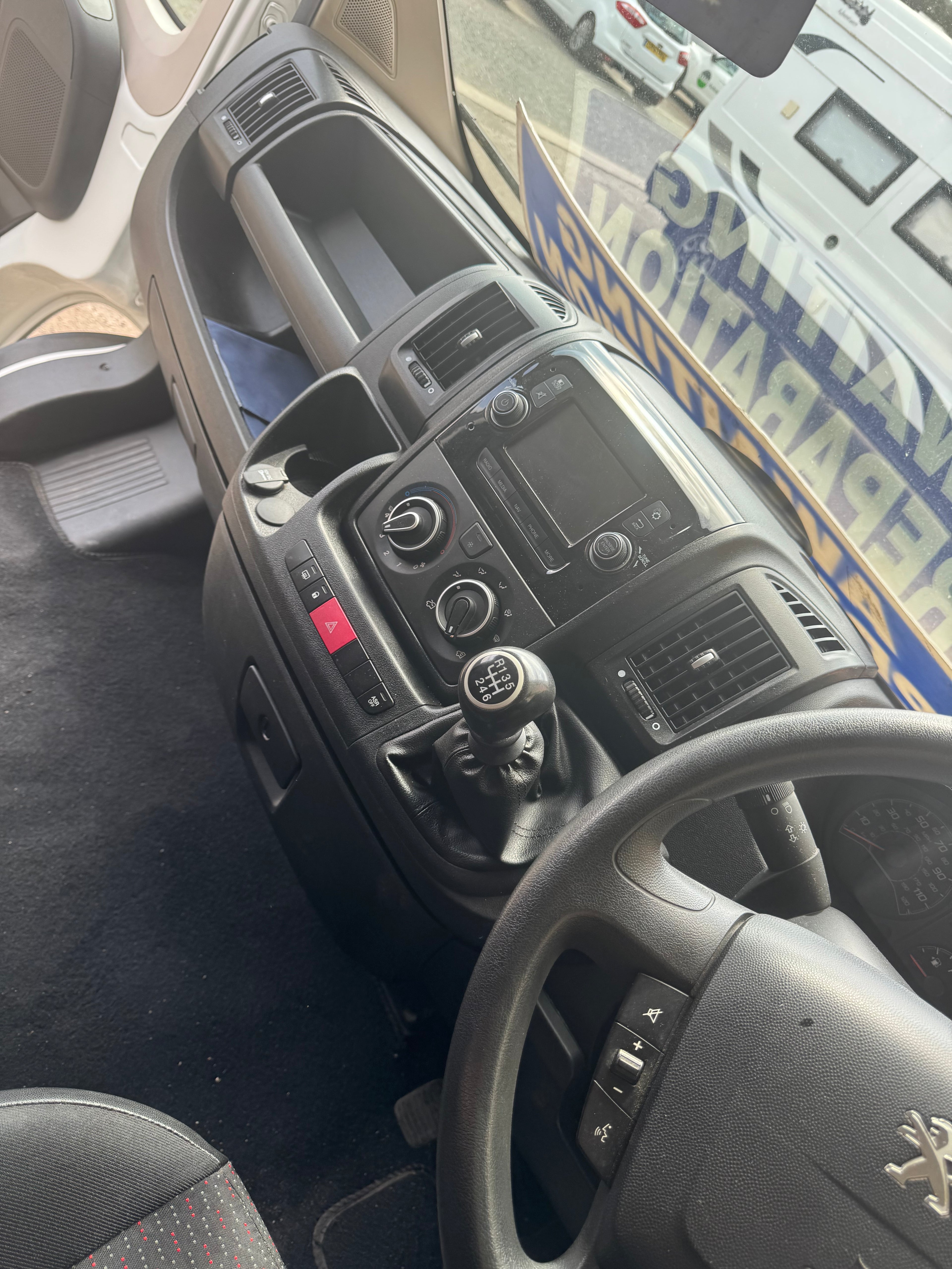Peugeot Boxer 435 Pro L4H3 BlueHD